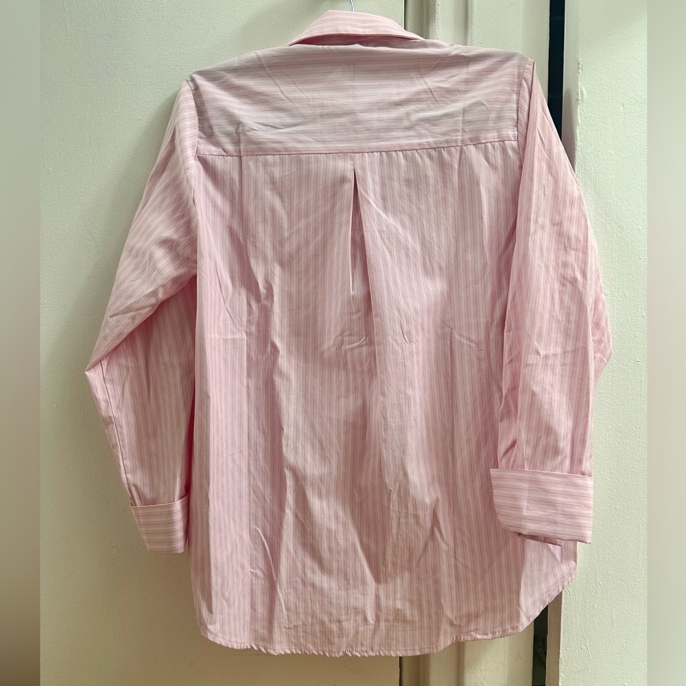 🩷Pink Striped Button-Up Shirt. - Picture 3 of 5